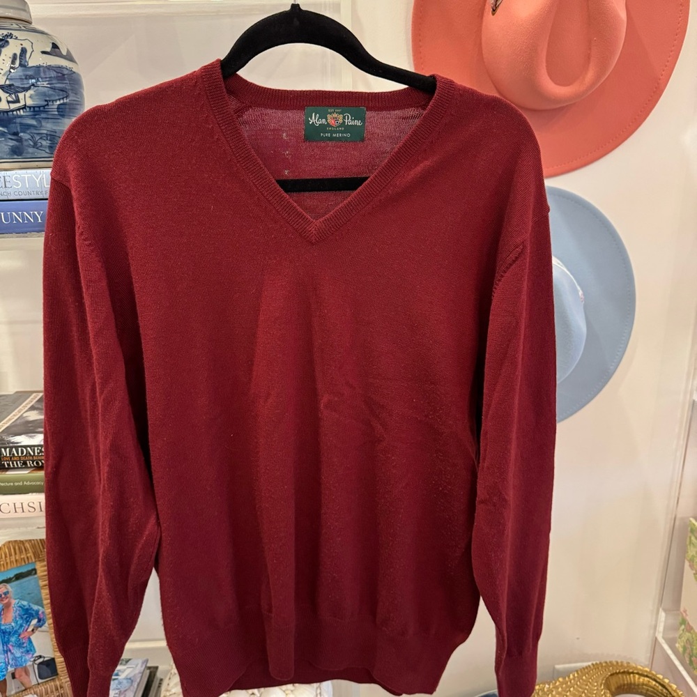 Alan Paine Mens 100% Merino Wool V-Neck Sweater Burgundy UK 44 L England